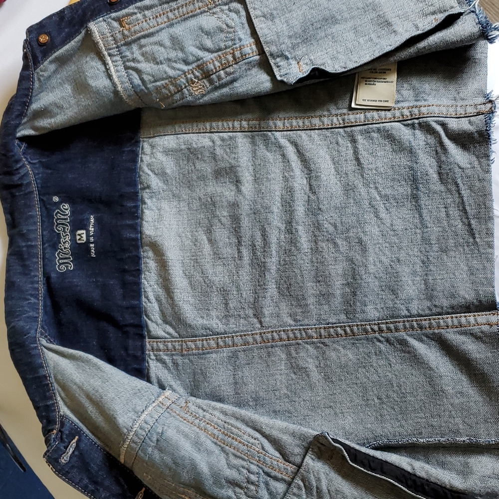Miss Me Denim Raw Hem Jacket Size M - Picture 5 of 7